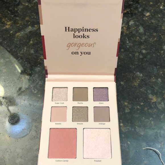 Ulta Beauty Other - Ulta Eyeshadow and Blush compact